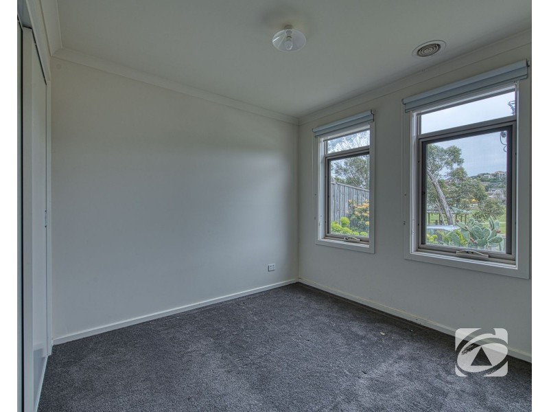 96 Ahern Road, Pakenham VIC 3810