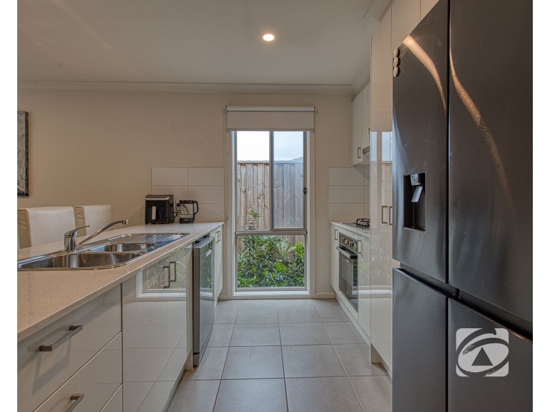 96 Ahern Road, Pakenham VIC 3810