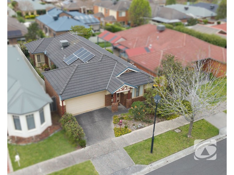 14 St Leonard Way, Pakenham VIC 3810
