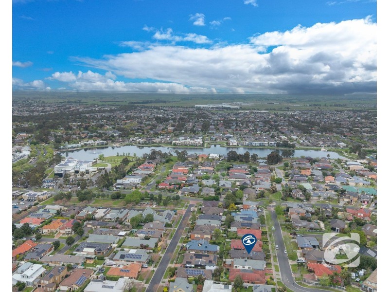 14 St Leonard Way, Pakenham VIC 3810