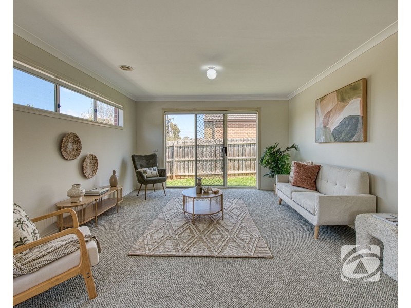 1 McClenaghan Place, Pakenham VIC 3810