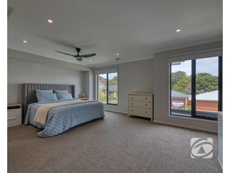 5 Daley Court, Beaconsfield VIC 3807