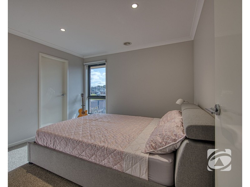 5 Daley Court, Beaconsfield VIC 3807