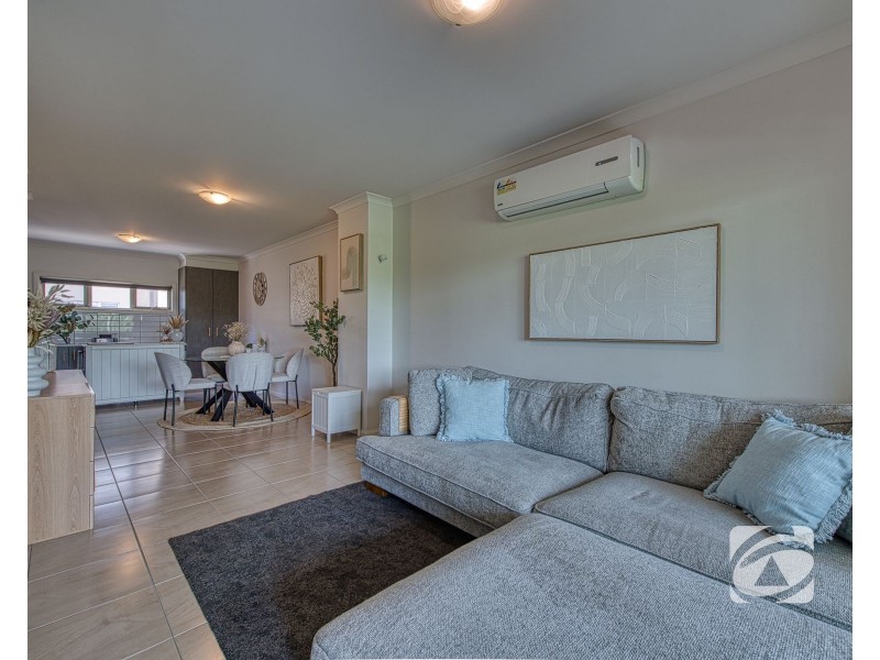 16 Annecy Lane, Pakenham VIC 3810