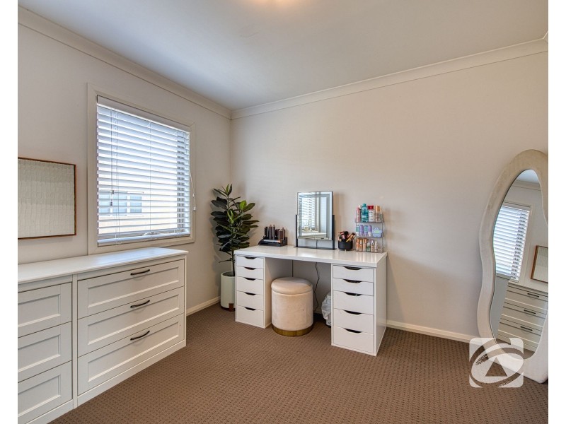 16 Annecy Lane, Pakenham VIC 3810
