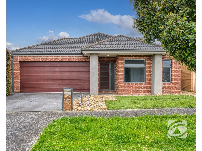 15 Moore Mews, Pakenham VIC 3810