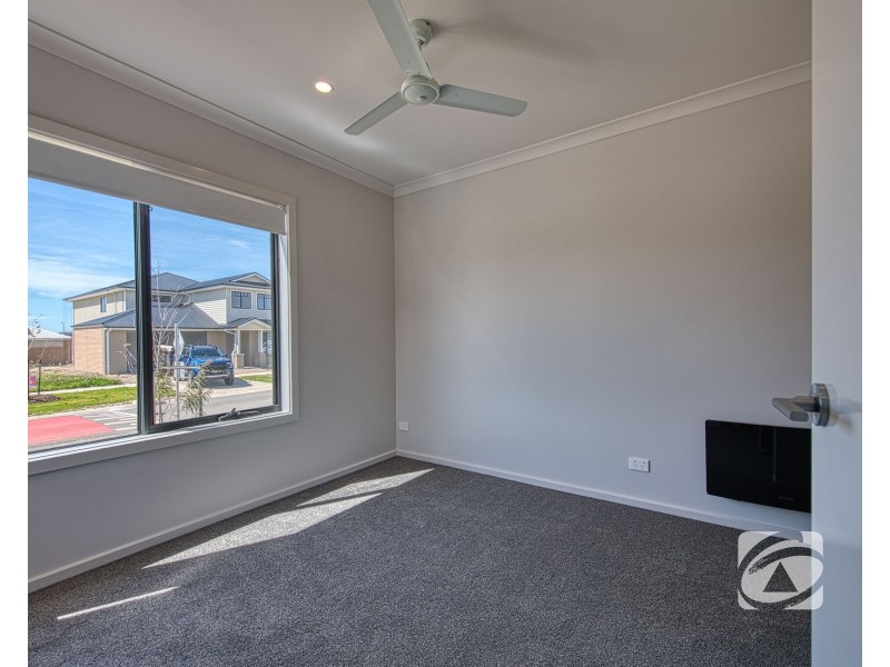 62 Annual Avenue, Pakenham VIC 3810