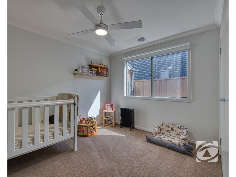12 Talbot Drive, Pakenham VIC 3810