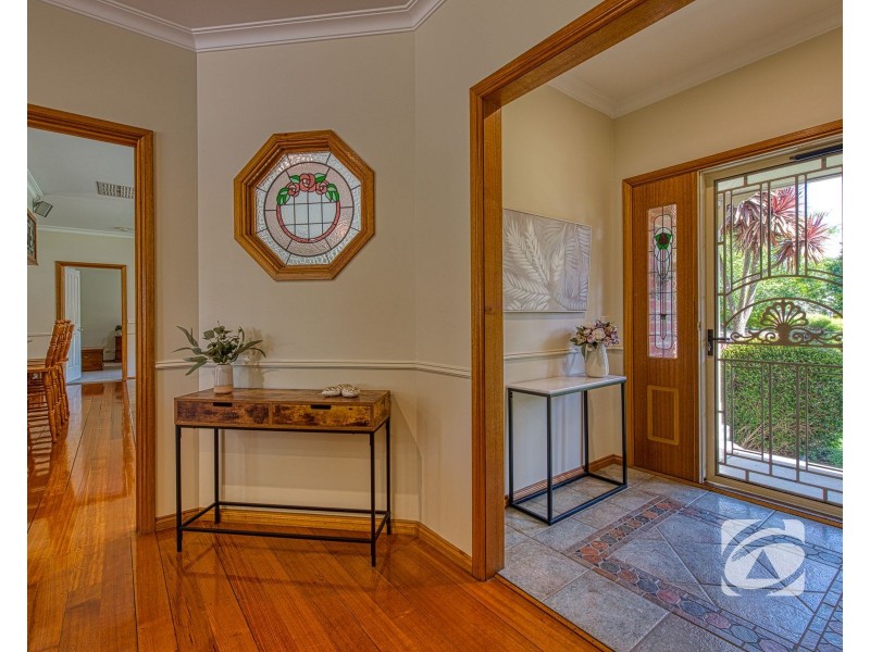 51-53 Warren Park Place, Narre Warren South VIC 3805