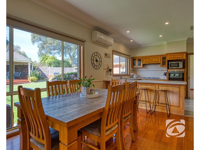 51-53 Warren Park Place, Narre Warren South VIC 3805