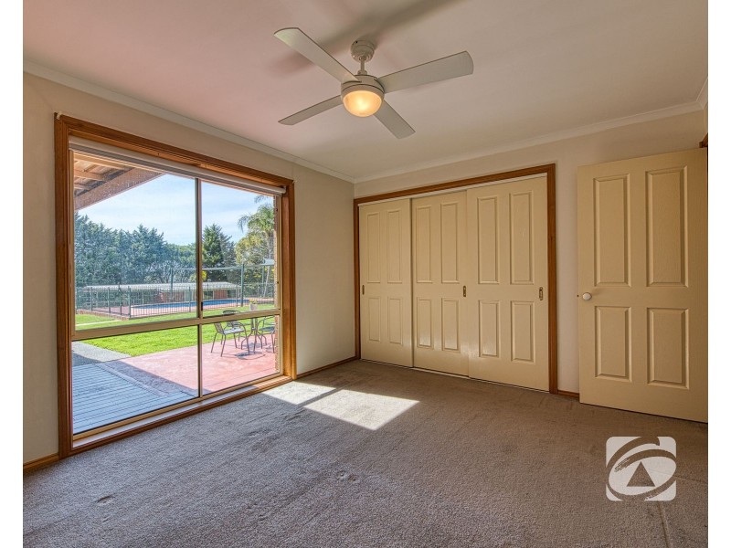 51-53 Warren Park Place, Narre Warren South VIC 3805
