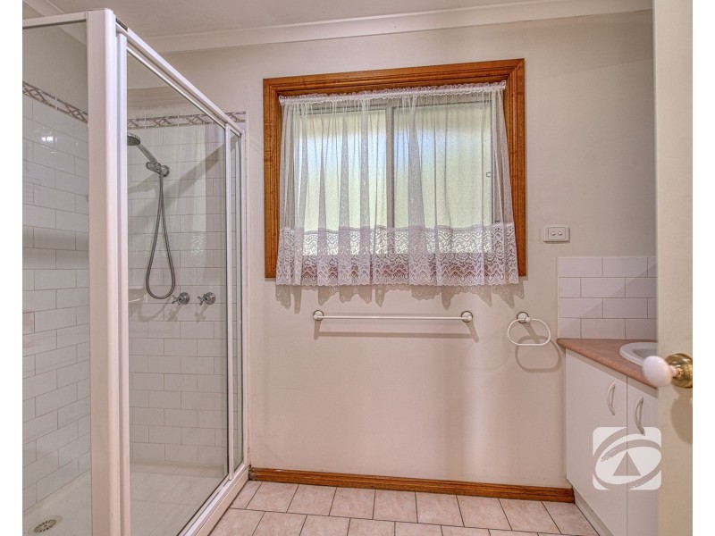51-53 Warren Park Place, Narre Warren South VIC 3805