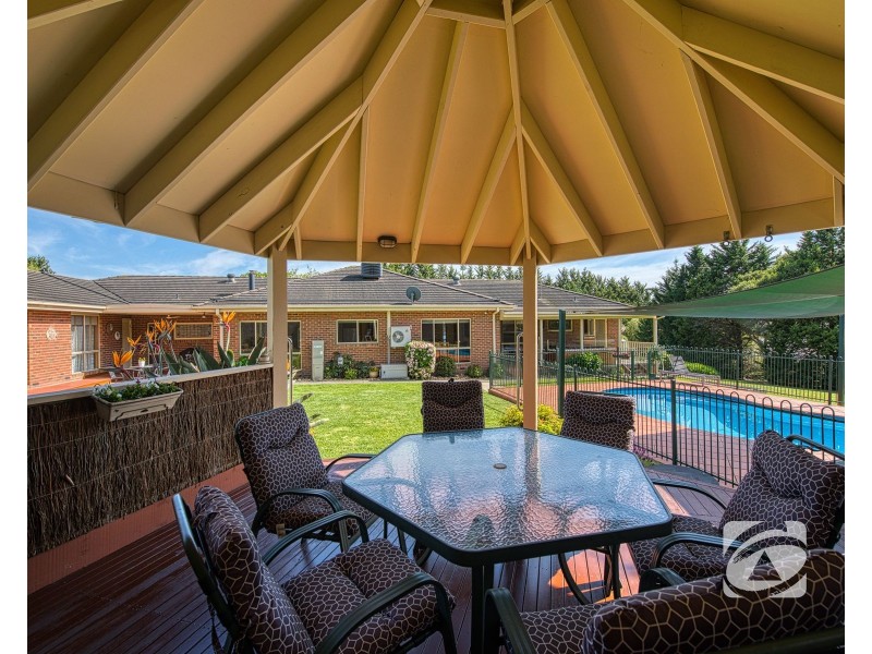 51-53 Warren Park Place, Narre Warren South VIC 3805