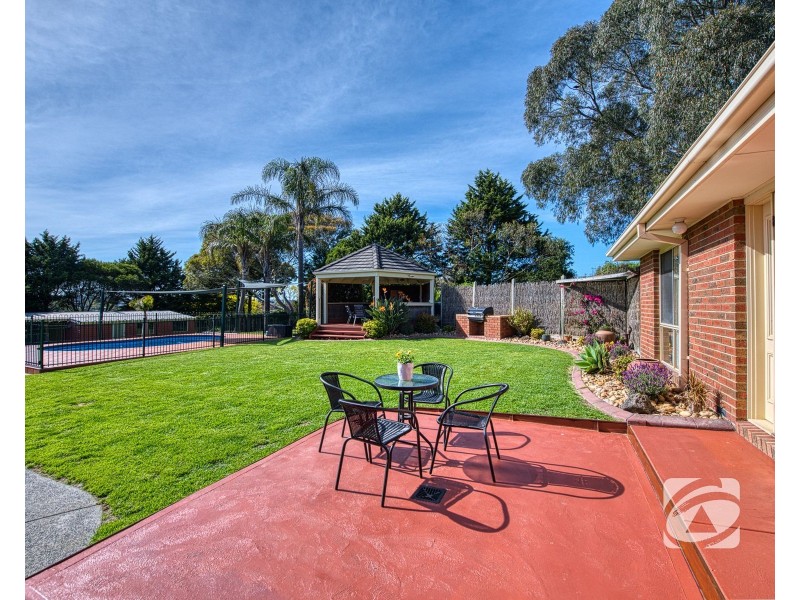 51-53 Warren Park Place, Narre Warren South VIC 3805