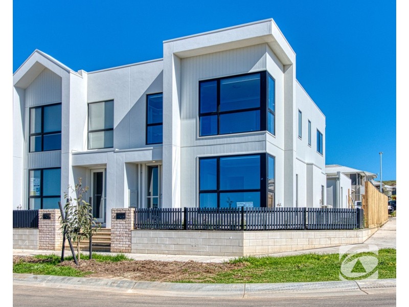 22 Mornington Crescent, Nar Nar Goon North VIC 3812