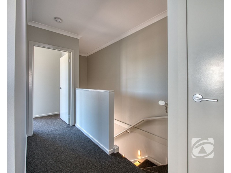 22 Mornington Crescent, Nar Nar Goon North VIC 3812