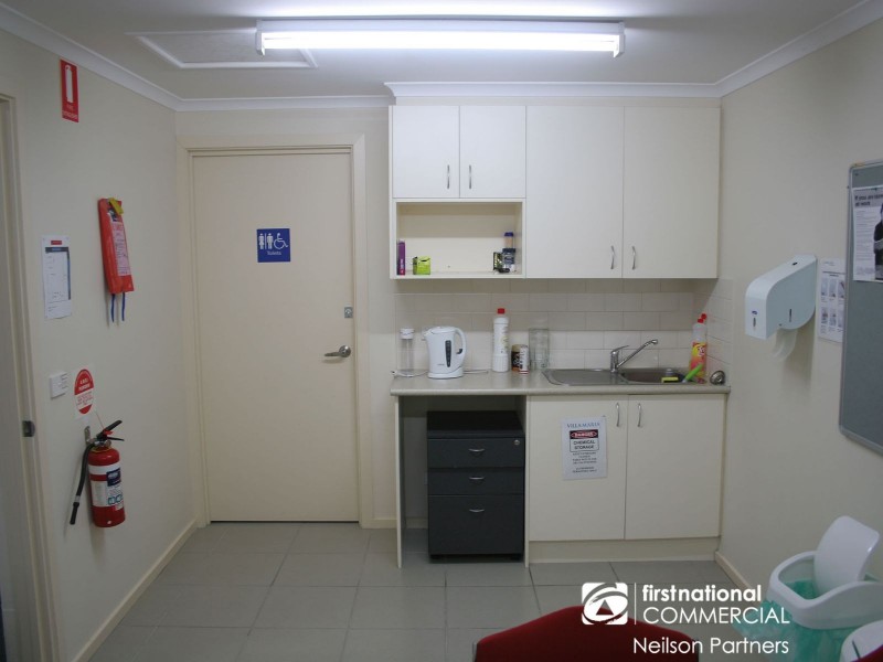 2/4 Stephenson Street, Pakenham VIC 3810