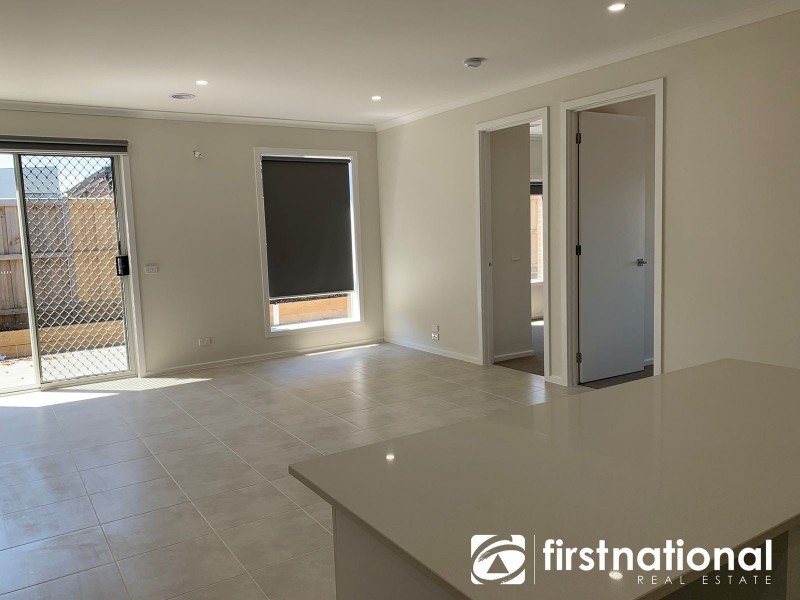 4 Hartney Avenue, Pakenham VIC 3810