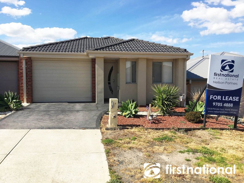 9 Tyalla Way, Pakenham VIC 3810