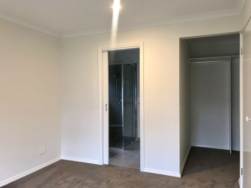 56 Kamona Street, Clyde VIC 3978