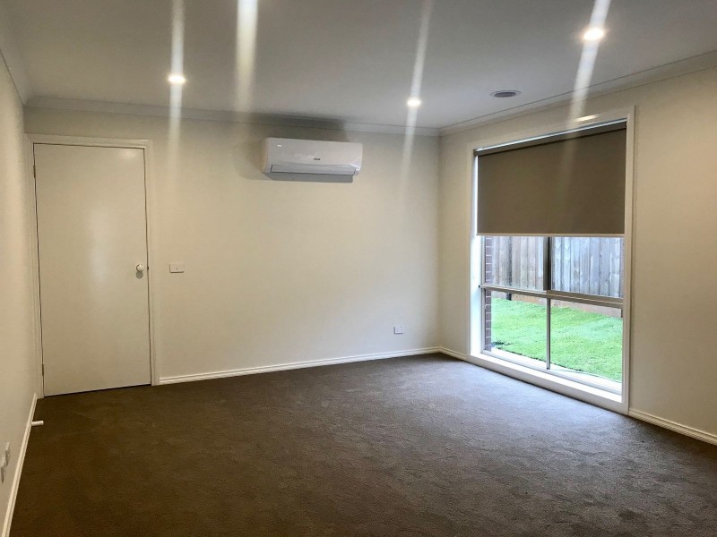 56 Kamona Street, Clyde VIC 3978