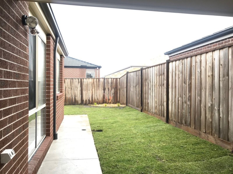 56 Kamona Street, Clyde VIC 3978