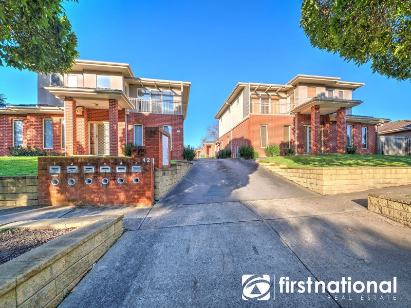 3/42-44 Inglis Road, Berwick VIC 3806
