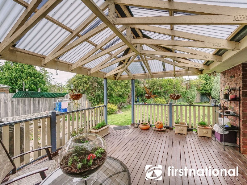 144 Sweeney Drive, Narre Warren VIC 3805