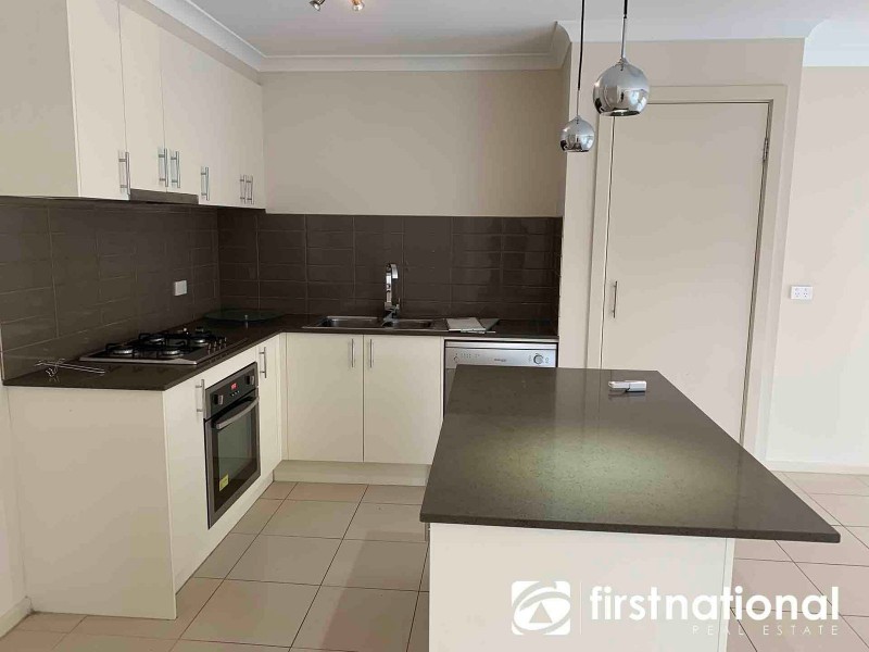 48 Belmont Crescent, Pakenham VIC 3810