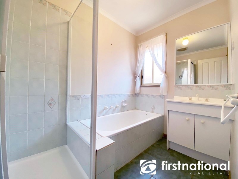 18 Browtop Road, Narre Warren VIC 3805