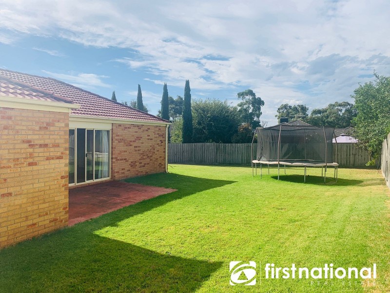 3 Kingsley Court, Lynbrook VIC 3975