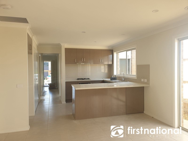 22 Gresall Street, Clyde North VIC 3978