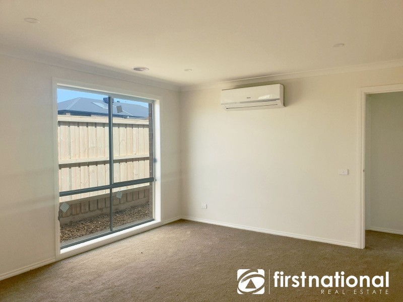 22 Gresall Street, Clyde North VIC 3978