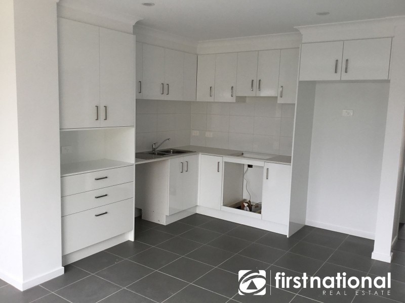 39 Hunt Way, Pakenham VIC 3810