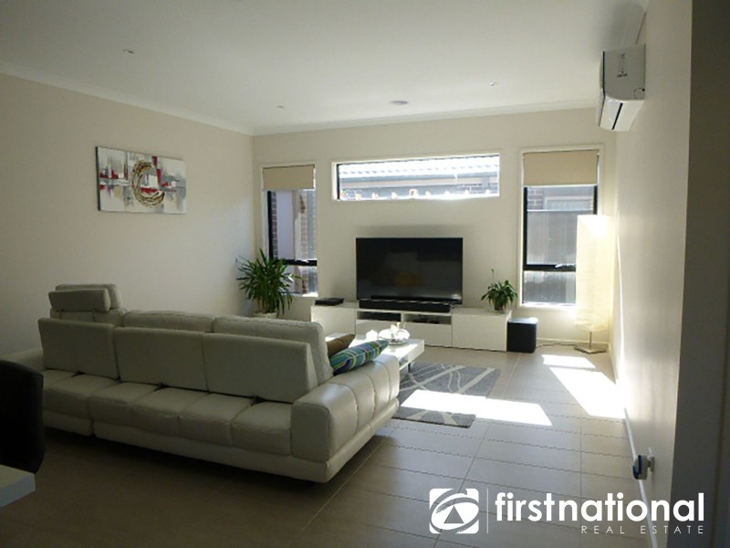 47 Arbourlea Boulevard, Cranbourne North VIC 3977