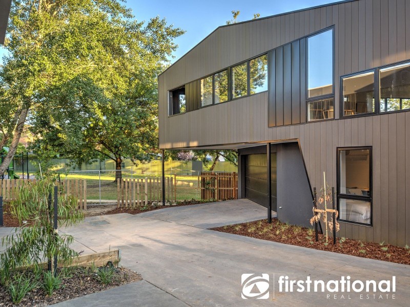29 Willowdene Way, Berwick VIC 3806