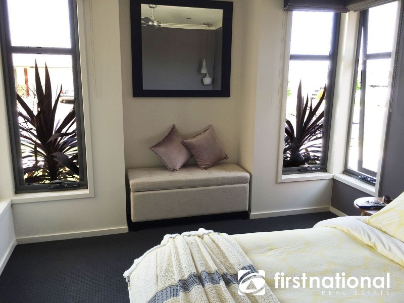 34 Clarendon Street, Pakenham VIC 3810