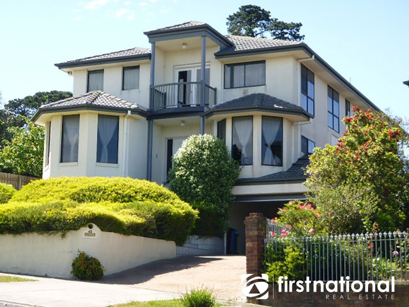 49 John Edgcumbe Way, Endeavour Hills VIC 3802