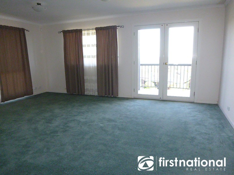 49 John Edgcumbe Way, Endeavour Hills VIC 3802