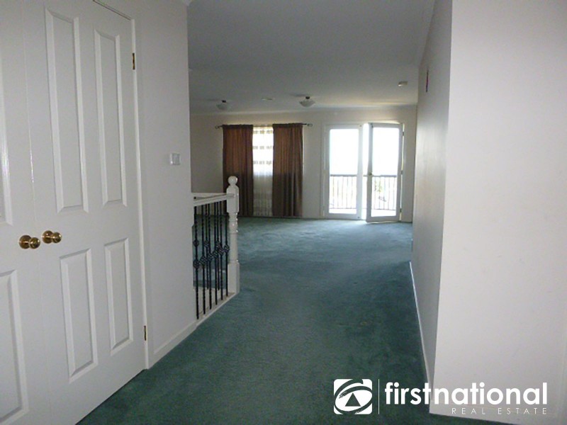 49 John Edgcumbe Way, Endeavour Hills VIC 3802