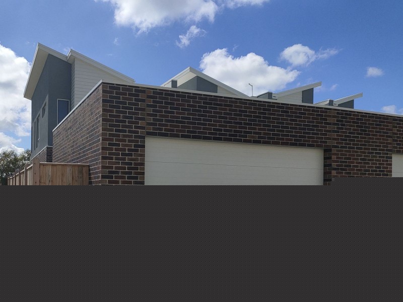 4 Ascot Park Drive, Pakenham VIC 3810