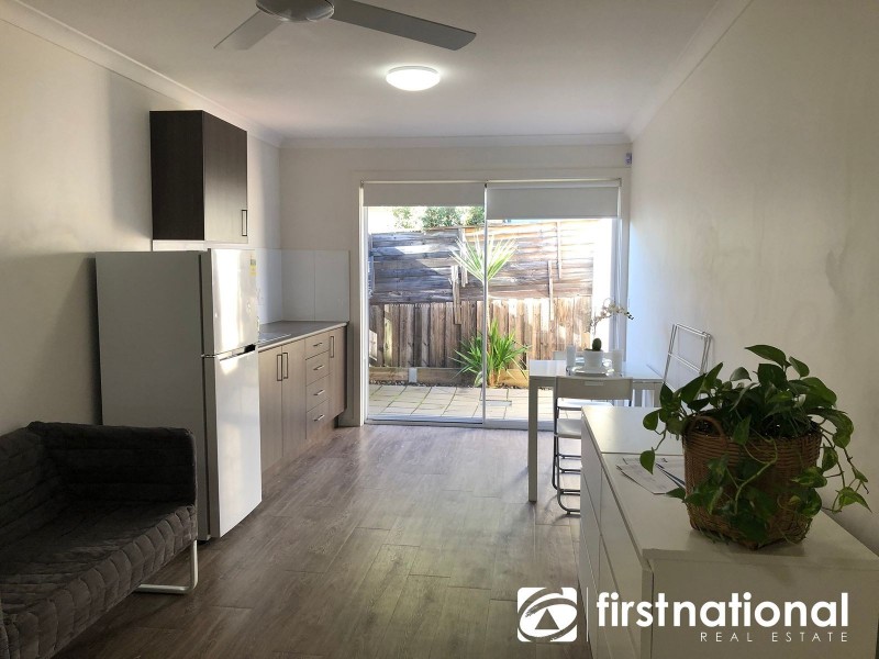 5/4 Cranbourne Drive, Cranbourne VIC 3977