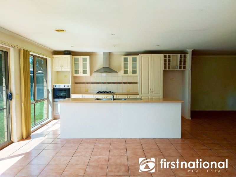 11 Shay Close, Narre Warren South VIC 3805