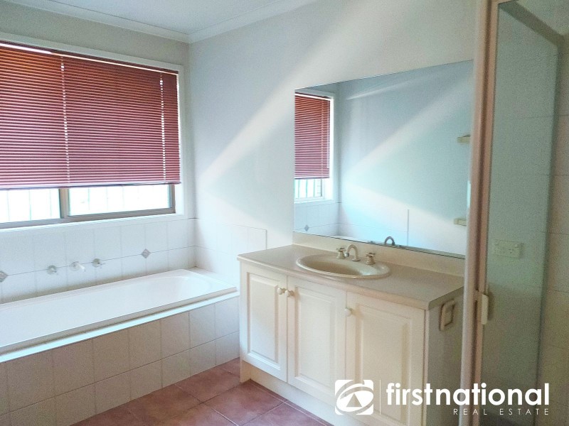 11 Shay Close, Narre Warren South VIC 3805