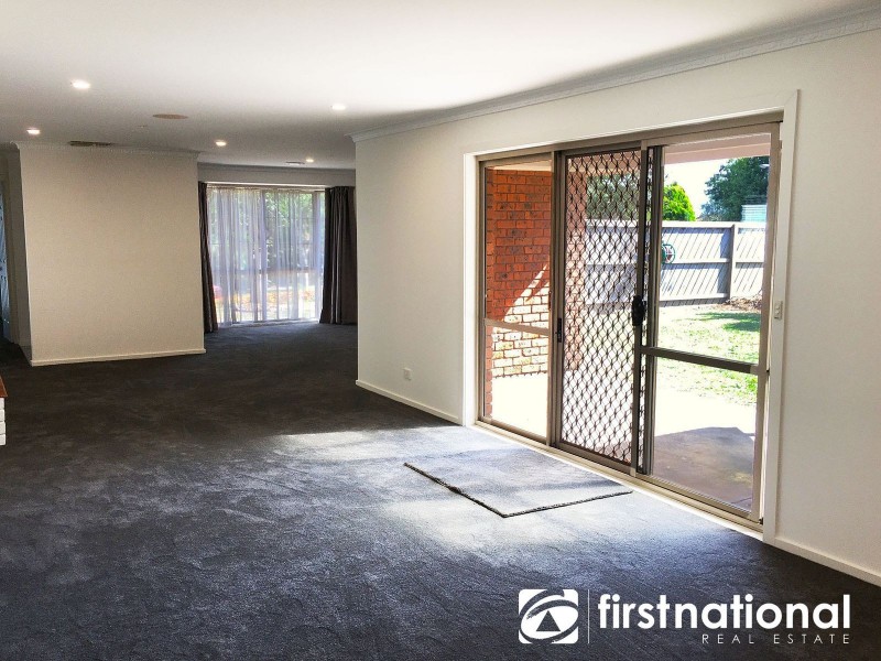 8 Tamarisk Road, Narre Warren VIC 3805