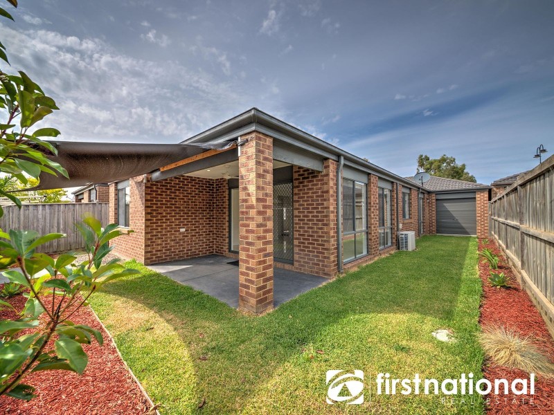 8 Boland Drive, Lyndhurst VIC 3975