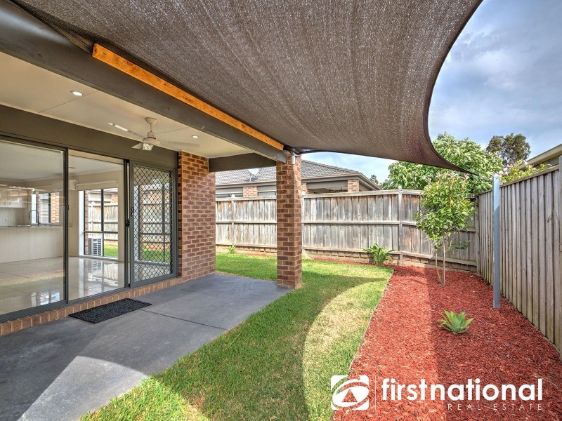 8 Boland Drive, Lyndhurst VIC 3975