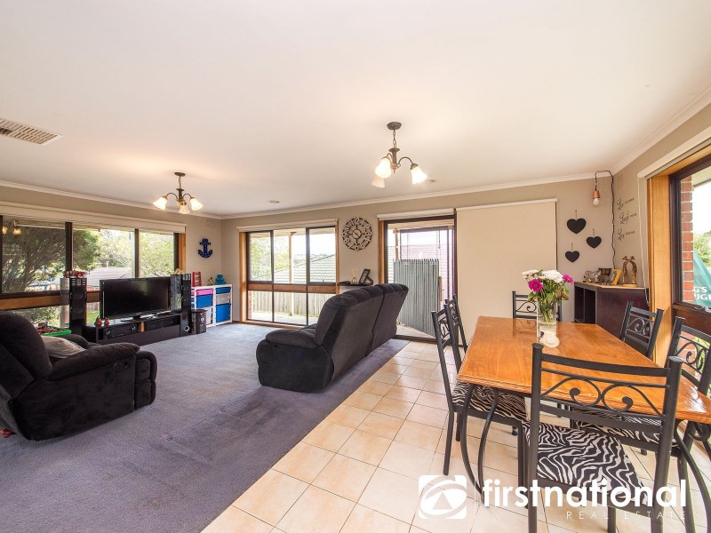 4 Pownceby Court, Pakenham VIC 3810