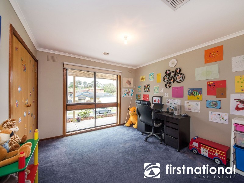 4 Pownceby Court, Pakenham VIC 3810