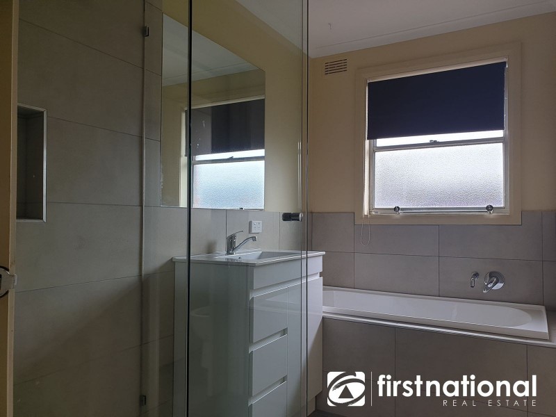 2 Deanswood Road, Hampton Park VIC 3976